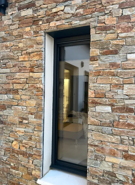 Lartisan Menuisier Menuisier Montpellier Vitrerie 2 Lartisan Menuisier Menuisier Montpellier Vitrerie 2